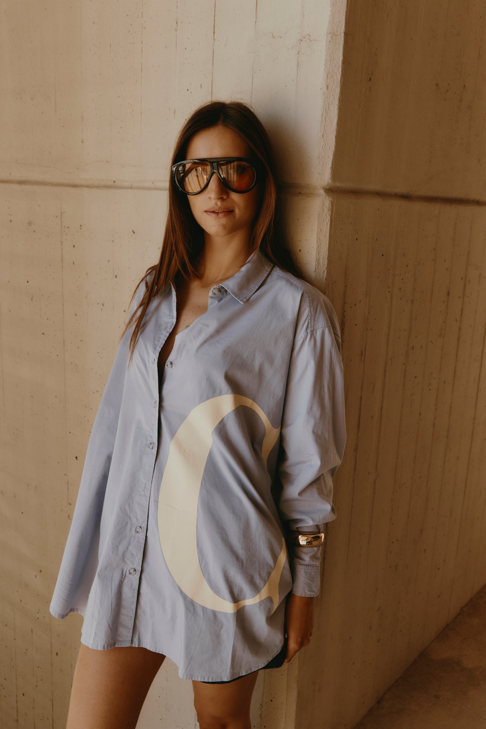 CAMICIA PERSONALIZZATA azzurra lettere latte